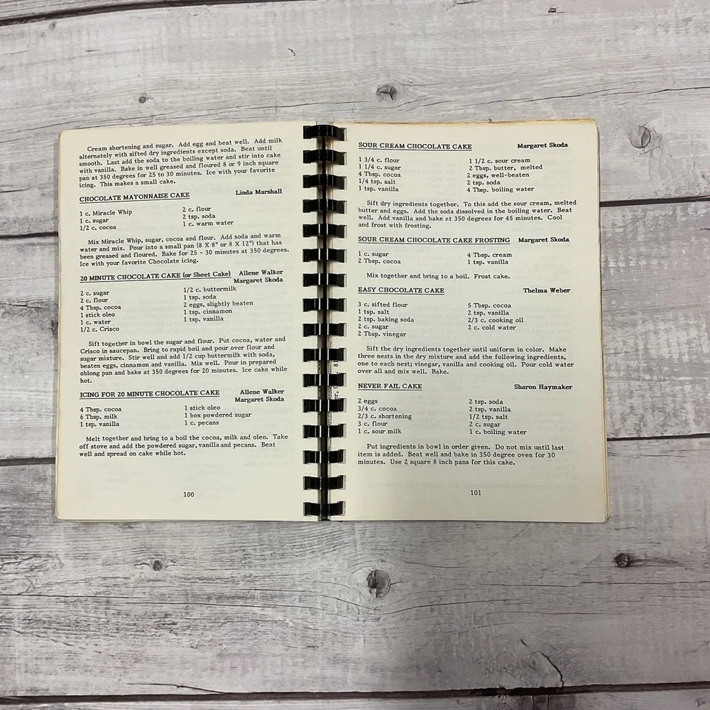 Favorite Recipes Cookbook Oak Grove Christian Church‎ Dover Oklahoma 1985